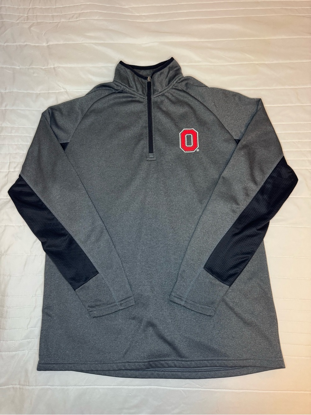 Ohio State University Gray Men's Quarter-Zip Pullover Large